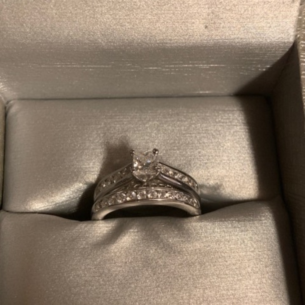 14 K White Gold Wedding Set  Size 7